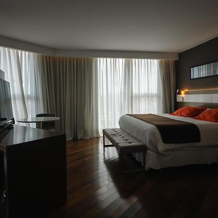 Yrigoyen 111 Hotel Κόρδοβα Εξωτερικό φωτογραφία