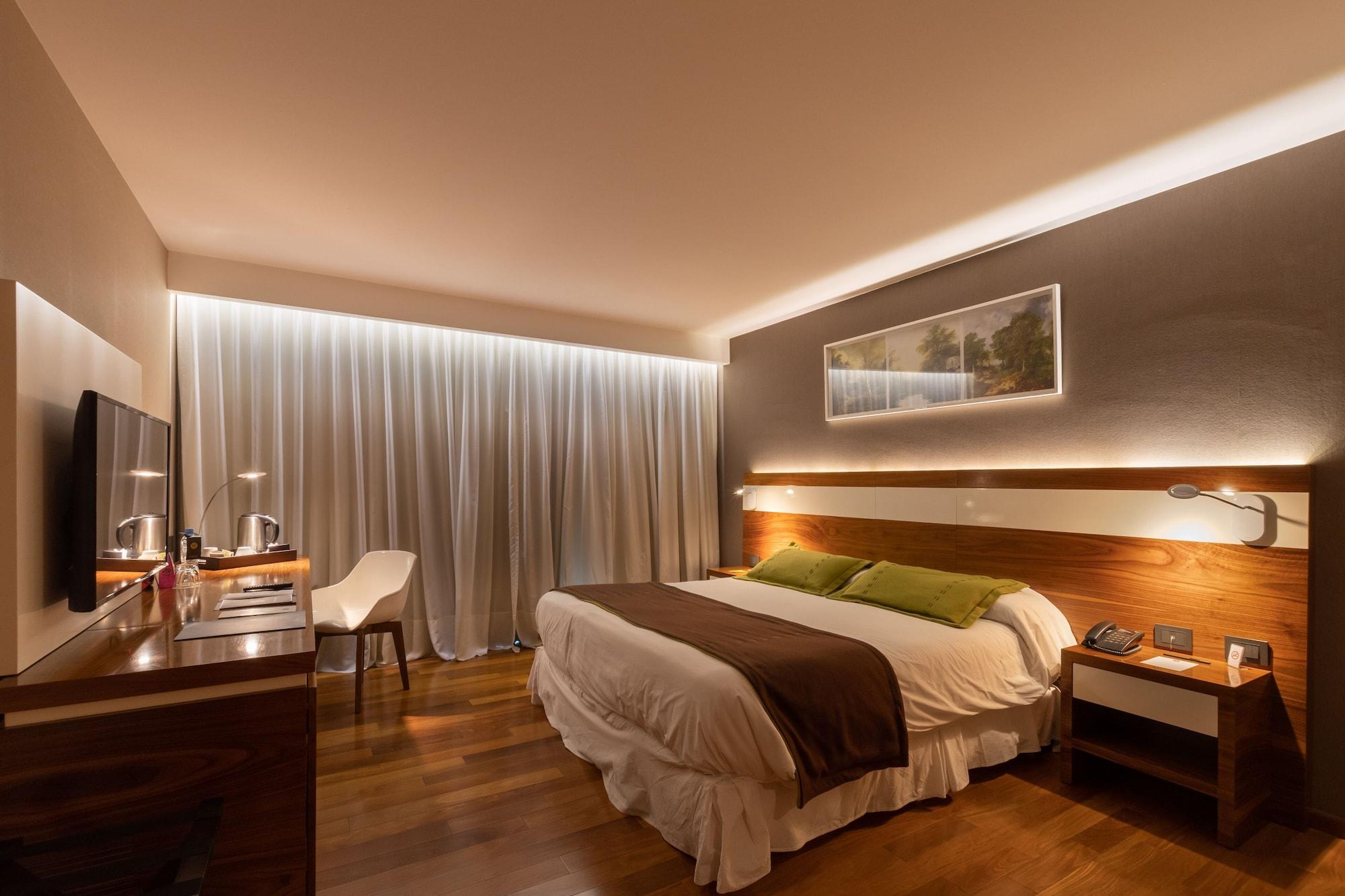 Yrigoyen 111 Hotel Κόρδοβα Εξωτερικό φωτογραφία